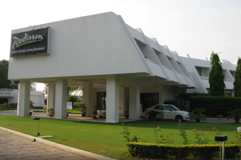 Radisson Jass Hotel, Khajurāho Exterior foto